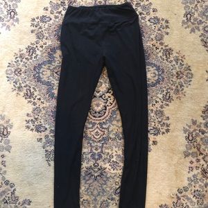 Black LuLaRoe leggings